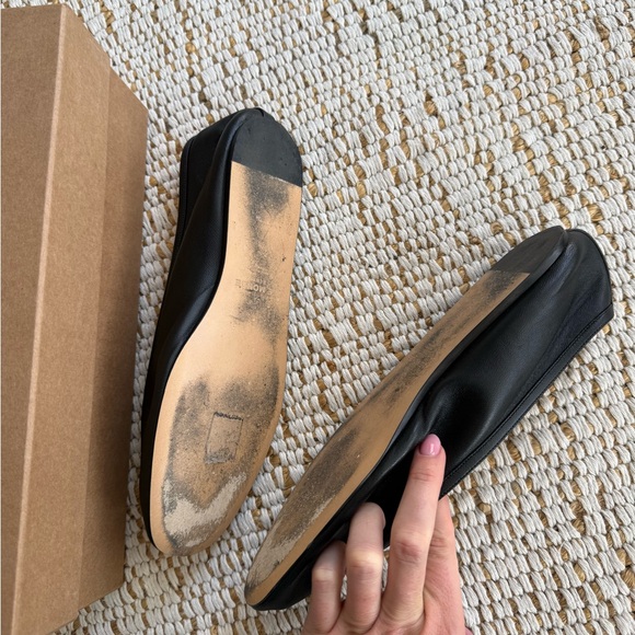 Le Monde Beryl Black Luna Slippers - Picture 5 of 5